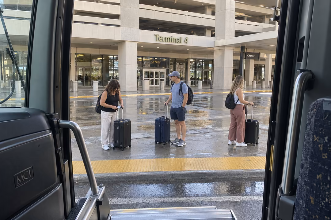 Buckeye airport shuttles to Phoenix Sky Harbor
