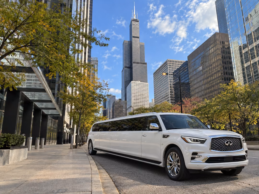 Chicago Infiniti limo rental exterior