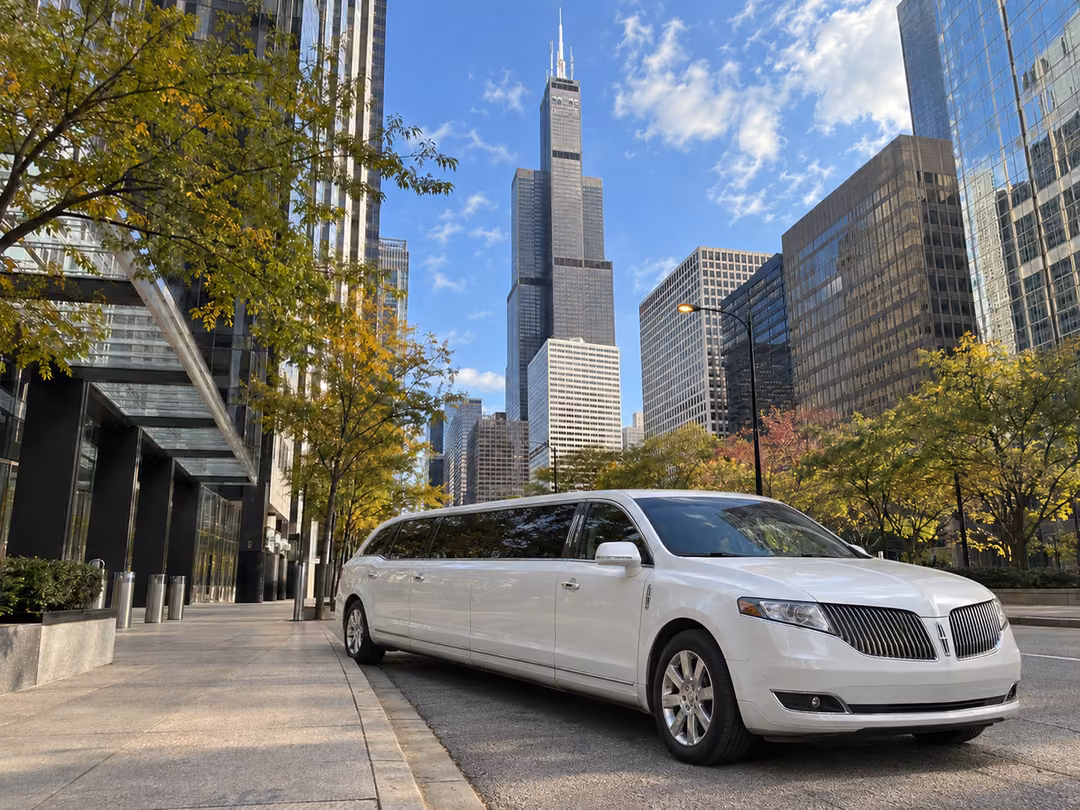 Chicago Lincoln MKT limo rental exterior
