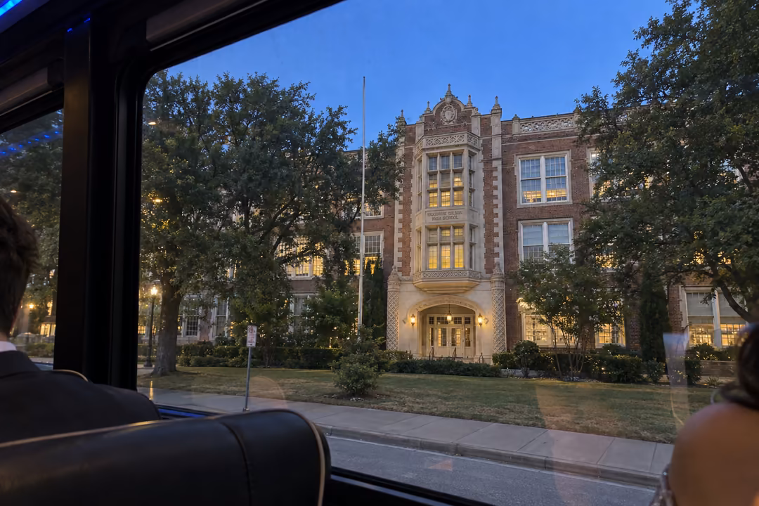Dallas prom homecoming and quinceanera party buses