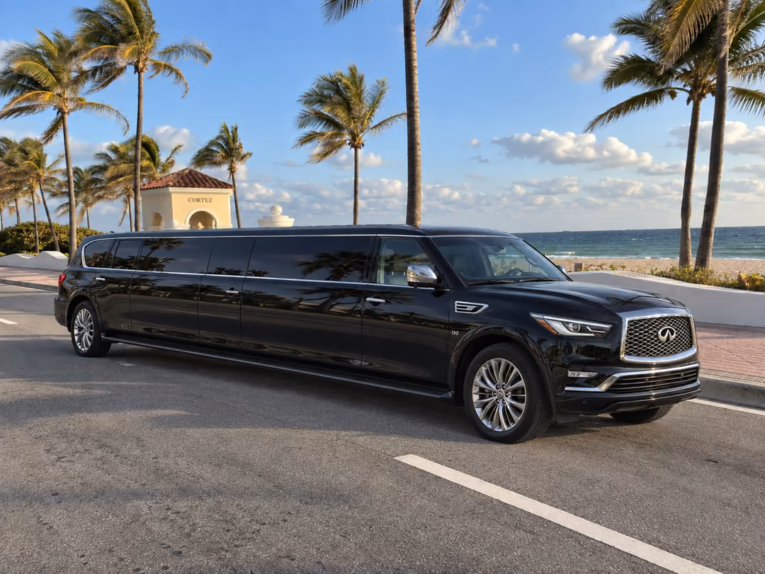 Fort Lauderdale Infiniti limo rental exterior
