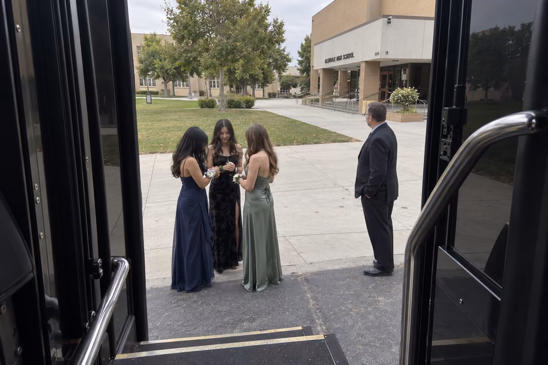 Glendale CA homecoming and prom party bus rentals