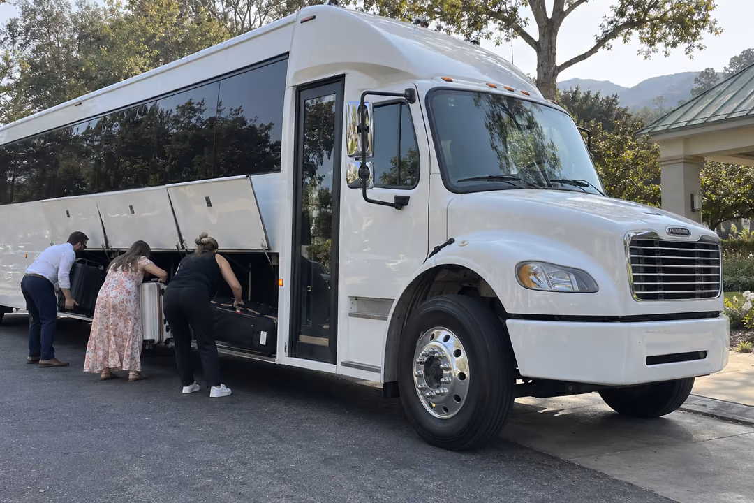 Glendale CA wedding transportation and shuttle service
