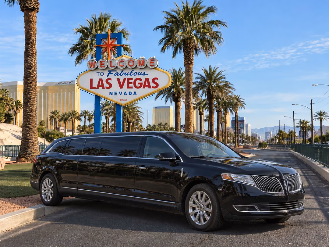 Las Vegas Lincoln MKT limo rental exterior