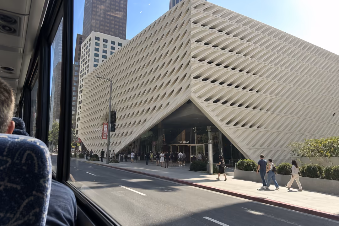 Los Angeles day trips and nearby city bus rentals