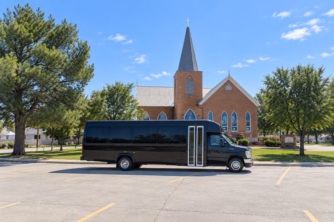 Peoria AZ 20 passenger party bus rental exterior