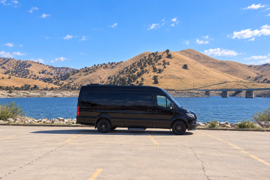 Porterville 14 passenger Sprinter limo rental exterior