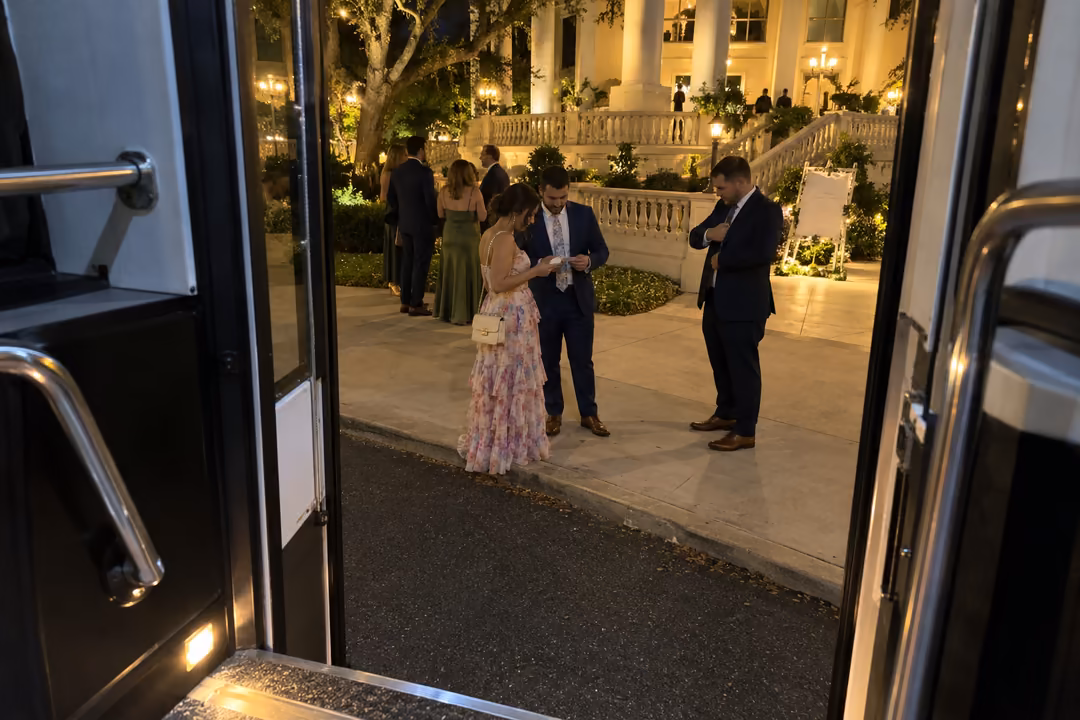 Wedding party bus rentals in Riverview Florida