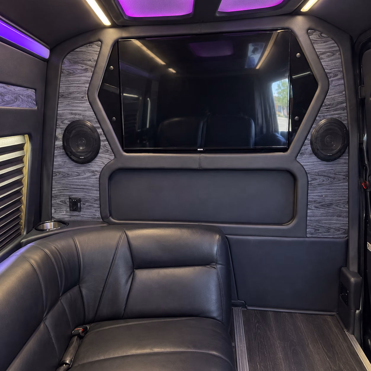 sprinter limo tvs