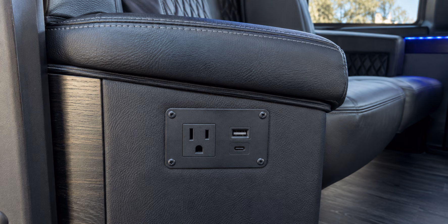 sprinter limo usb and 110 volt outlets